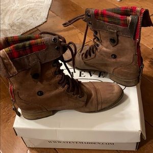 COPY - Steve Madden Plaid Brown Combat Boot